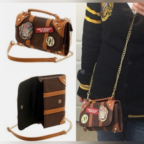 Hogwarts Themed Women's Bag NWOT - Picture 8 of 9